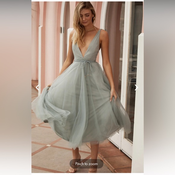 NWT Selfie Leslie Sage MIDI Dress - Picture 3 of 7